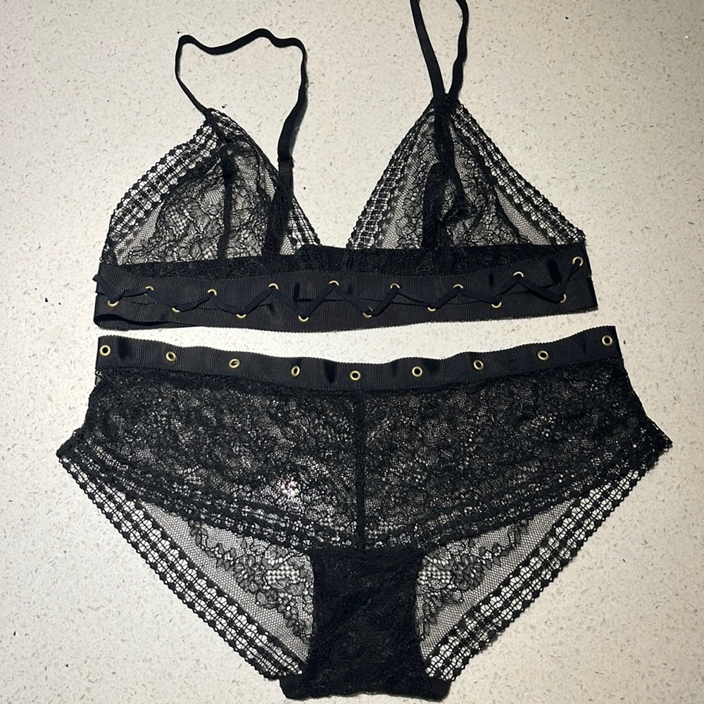Lace bra and panty set strap eyelet detail